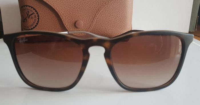 New Ray Ban Sunglass