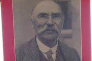 Dubhglas De h-Ide (1860 - 1949) by Risteard O Glaisne HB OOP