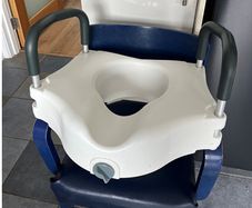 Toilet Seat - suit disabled person