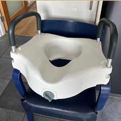 Toilet Seat - suit disabled person
