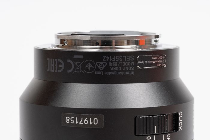 Sony Zeiss Distagon T Fe 35mm F1.4 Za Lens Full Frame E-mount Sel35f14z Boxed