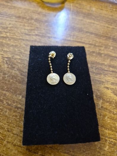 Delicate Vintage Earrings