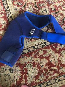 brand new Neo G right shoulder support fitness