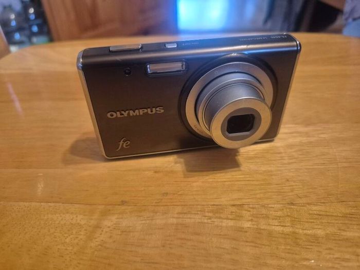 Olympus fe 4040 digital camera - 14 megapixel