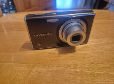 Olympus fe 4040 digital camera - 14 megapixel