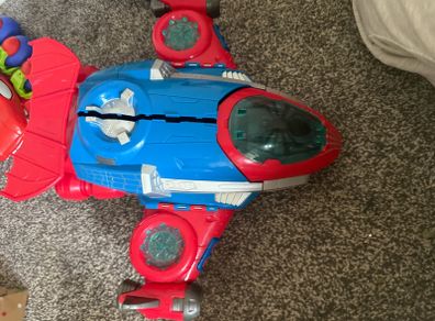 spiderman plane
