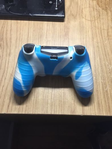 Official PlayStation 4 Controller with Camouflage Blue Soft Silicon Cover and Two Thumb Grip Covers