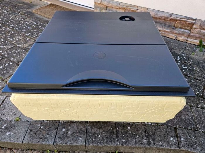 Renault T Range Cab Drawer Fridge
