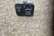 Honda HR-V 2004 Wing mirror switch