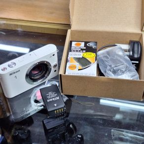 Nikon 1 J2 Mirrorless Digital Camera Used - 3 Months Warranty