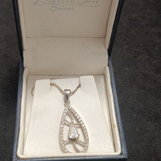 925 silver chain with a pendant