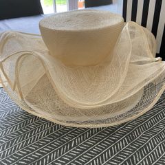 Mother of the bride Headworks hat