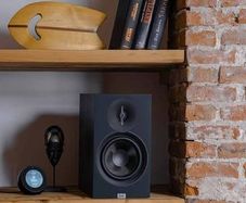 Elac Debut 3 db63 Bookshelf Speakers (Boxed/Mint) Black