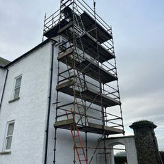 Scaffolding.  Paid 11.5k for it, great bargain.