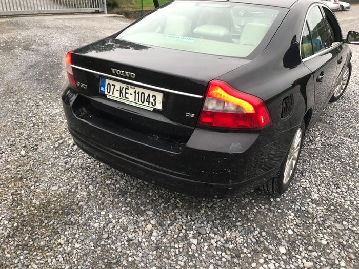 Volvo S80, Braking