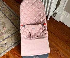 Baby Bjorn Dusty Pink Bouncer