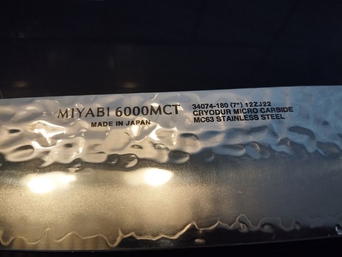 Miyabi Artisan 6000MCT Santoku