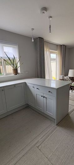 Peninsula Kitchen