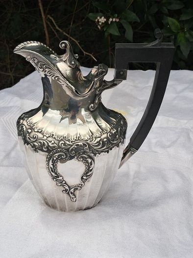 James Dixon Sterling Silver Claret Jug(1899 433 grams)