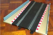 Scalextric C8233: Lead In/Out Straight Borders with Barriers