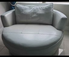 swivel chair