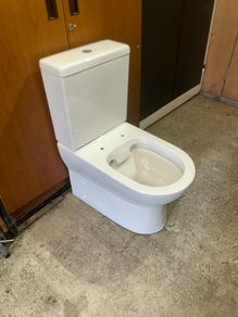 Brand New Toilet,cistern And Lid