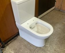 Brand New Toilet,cistern And Lid