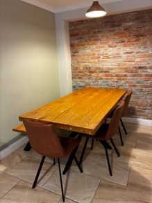 Beautiful Oak Dining Table