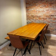 Beautiful Oak Dining Table