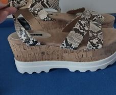 River island sandles