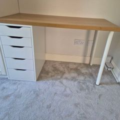 bedroom desk