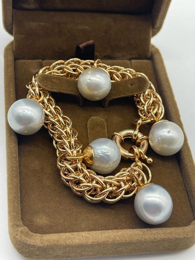 South Sea Pearl Bracelet