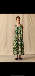 BRAND NEW Ladies Dress: Size 8 & 10
