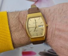 Vintage Swiss Made Bulova Gold Plated Swiss Watch Quartz 1980s