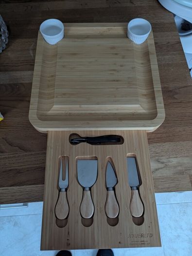 Wooden cheese board and knife set