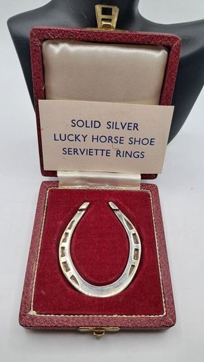 Vintage sterling silver lucky horse shoes serviette ring