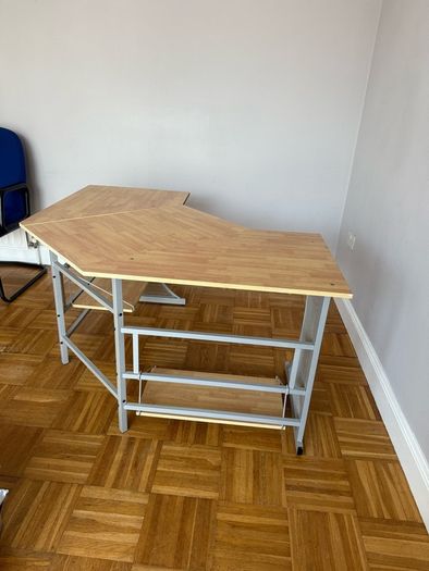 corner desk