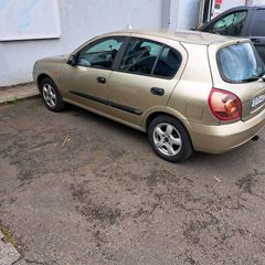 Nissan almera