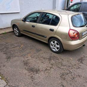 Nissan almera