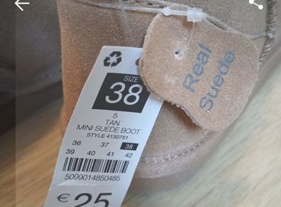 Suede boots