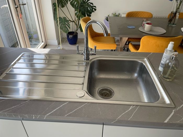 Modern Nolan's Grey Kitchen in Excellent Condition