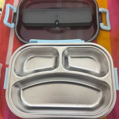 Very little used insulated lunch box