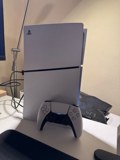 PS5 slim digital edition 825gb