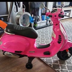 Children's electric ride on motor bike