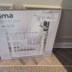 Noma Pressure Fit Stair Gate White brand unopened box