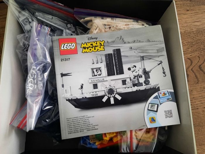 lego 21317 Steamboat Willy