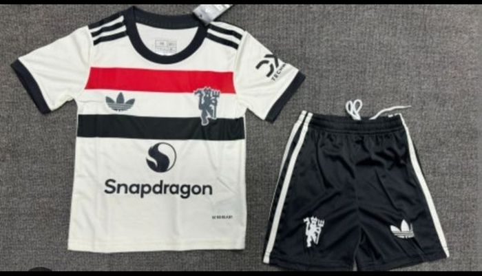 Kids teams size kits season 24/25