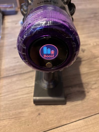 Dyson V11 Absolute(Like new)