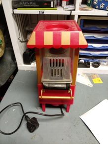popcorn maker