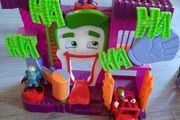 Joker house, van and harlequin